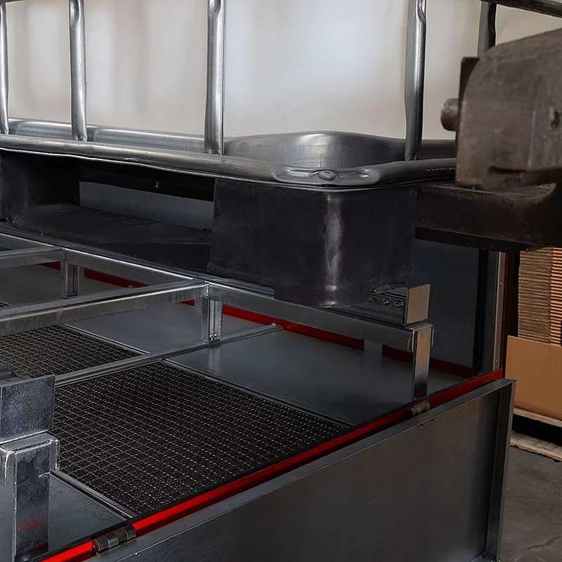 Brandschutzwanne BWCon 1.400 _ Beladung mit Gabelstapler